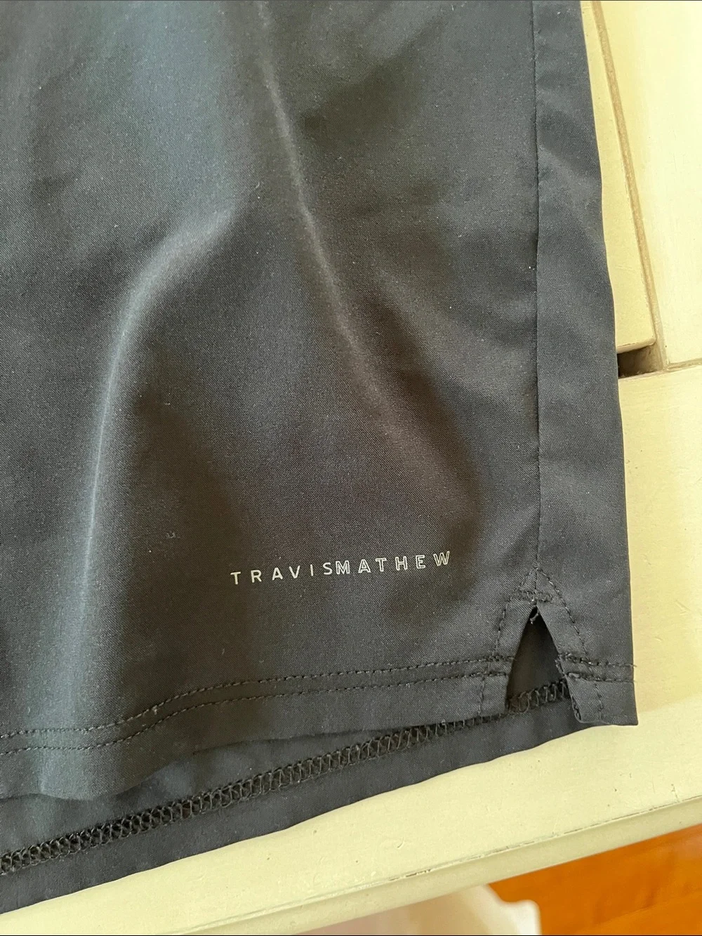 Travis Mathew Heater E waist Sz L Black W/ Palm Trees 34 inch waist
